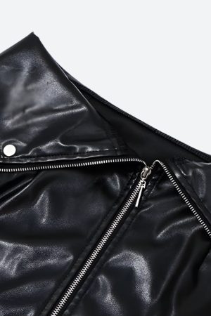 Quick Outfits, Modest Fashion Outfits Ideas Faux Leather Mini Skirt