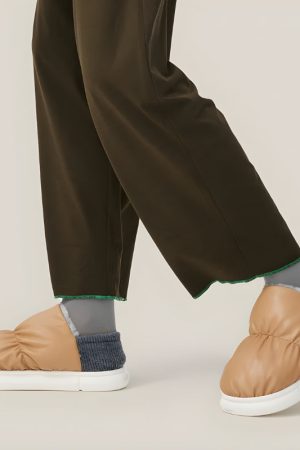 Quick Outfits, Modest Fashion Outfits Ideas Faux Leather Puffer Slippers