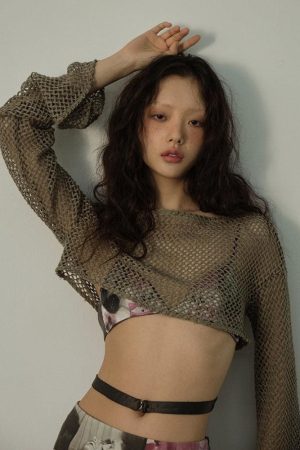 Quick Outfits, Modest Fashion Outfits Ideas Fishnet Crop Shrug Sweater