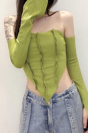 Quick Outfits, Modest Fashion Outfits Ideas Flare Sleeved Halter Top