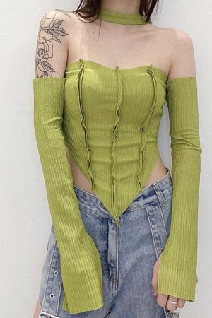 Quick Outfits, Modest Fashion Outfits Ideas Flare Sleeved Halter Top