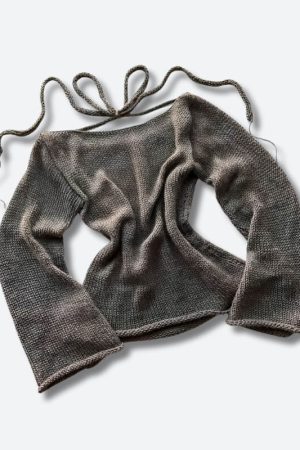 Quick Outfits, Modest Fashion Outfits Ideas Flare Sleeved Knit Backless Top