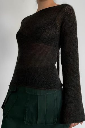 Quick Outfits, Modest Fashion Outfits Ideas Flare Sleeved Knit Backless Top