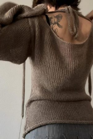 Quick Outfits, Modest Fashion Outfits Ideas Flare Sleeved Knit Backless Top