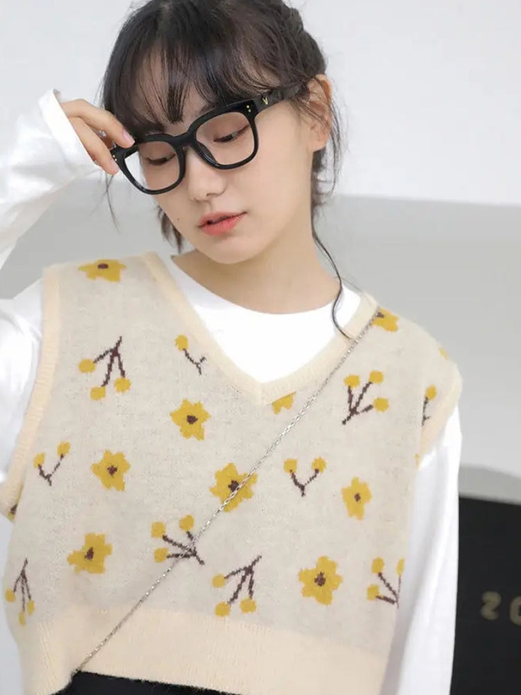 Quick Outfits, Modest Fashion Outfits Ideas Floral Cropped Sweater Vest Quick Outfits, Modest Fashion Outfits Ideas Floral Cropped Sweater Vest