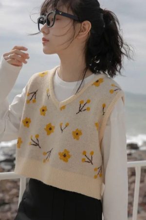 Quick Outfits, Modest Fashion Outfits Ideas Floral Cropped Sweater Vest