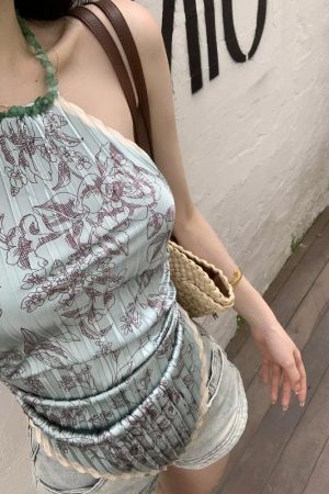 Quick Outfits, Modest Fashion Outfits Ideas Floral Scarf Top