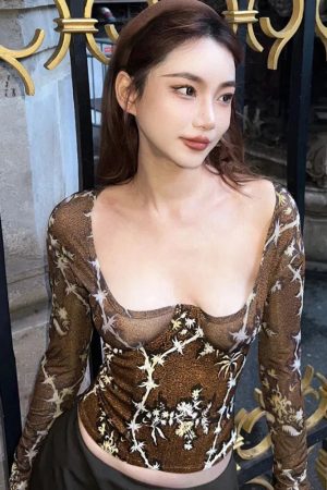 Quick Outfits, Modest Fashion Outfits Ideas Floral Square Neck Corset Top