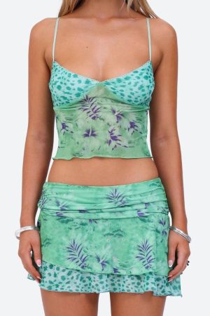 Quick Outfits, Modest Fashion Outfits Ideas Floral Top & Mini Skirt Two Piece Set