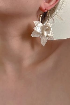 Quick Outfits, Modest Fashion Outfits Ideas Flower Hoop Earrings