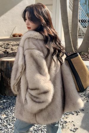 Quick Outfits, Modest Fashion Outfits Ideas Fluffy Faux Fur Jacket