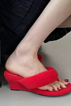 Quick Outfits, Modest Fashion Outfits Ideas Fluffy Flip Flops