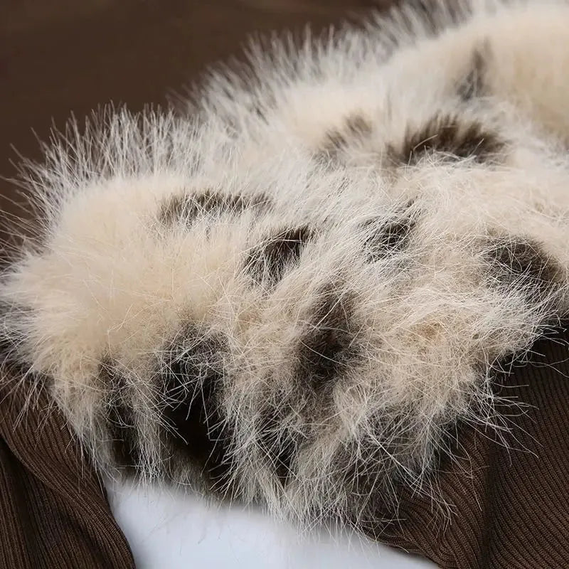 Quick Outfits, Modest Fashion Outfits Ideas Fluffy Leopard Top Quick Outfits, Modest Fashion Outfits Ideas Fluffy Leopard Top