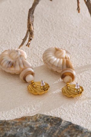 Quick Outfits, Modest Fashion Outfits Ideas Golden Seashell Earrings