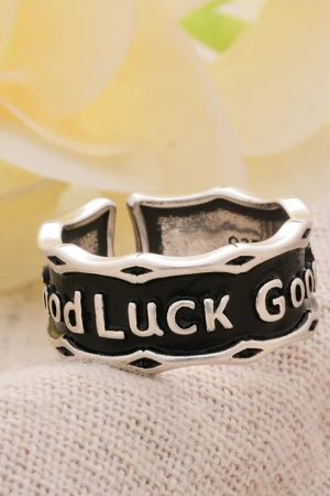 Quick Outfits, Modest Fashion Outfits Ideas Good Luck Ring