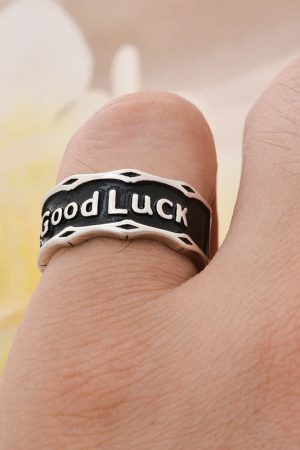 Quick Outfits, Modest Fashion Outfits Ideas Good Luck Ring