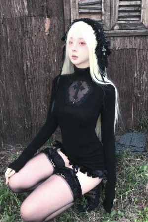 Quick Outfits, Modest Fashion Outfits Ideas Goth Cross Top