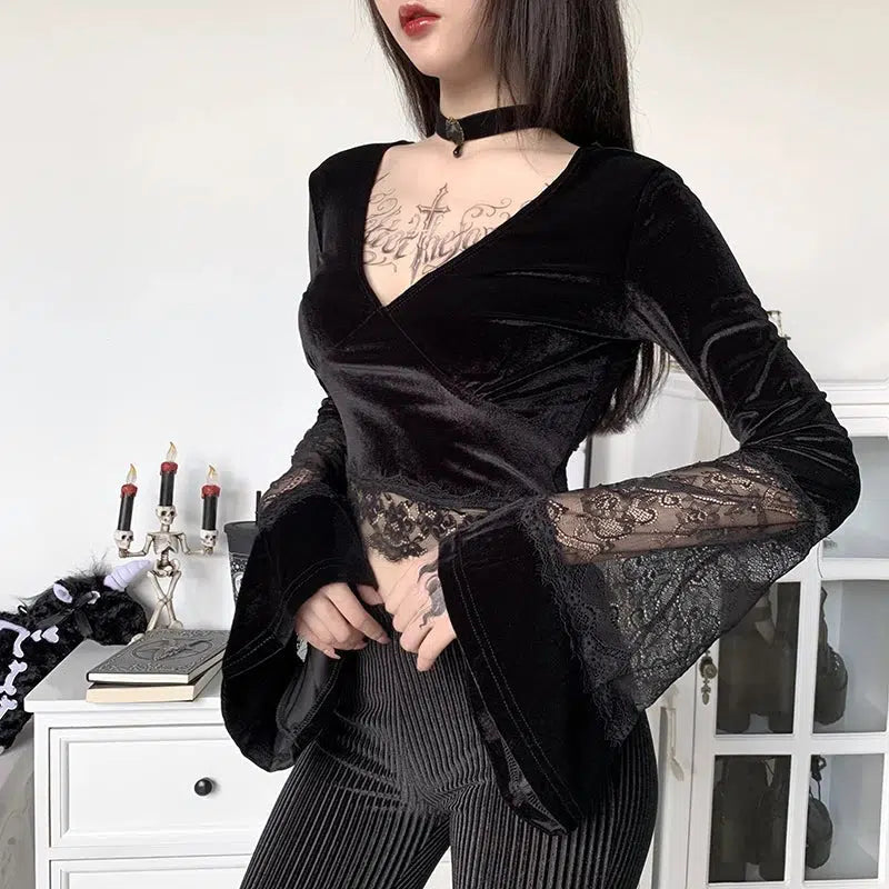 Quick Outfits, Modest Fashion Outfits Ideas Goth Lace Flare Cuffs Crop Top Quick Outfits, Modest Fashion Outfits Ideas Goth Lace Flare Cuffs Crop Top