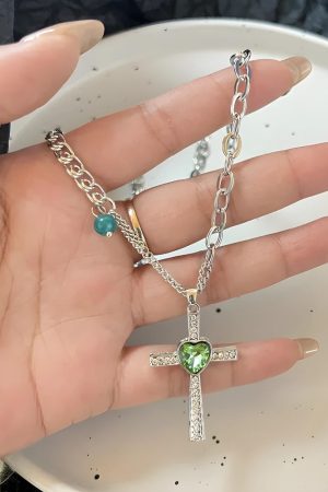 Quick Outfits, Modest Fashion Outfits Ideas Goth Shiny Heart Cross Necklace