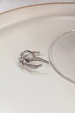 Quick Outfits, Modest Fashion Outfits Ideas Goth Spider Earcuff