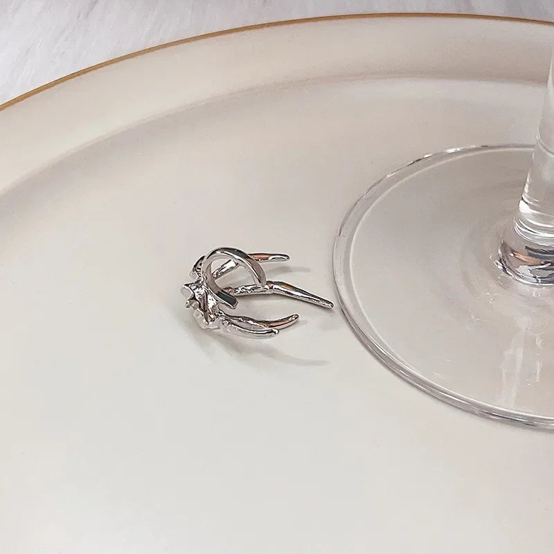 Quick Outfits, Modest Fashion Outfits Ideas Goth Spider Earcuff Quick Outfits, Modest Fashion Outfits Ideas Goth Spider Earcuff