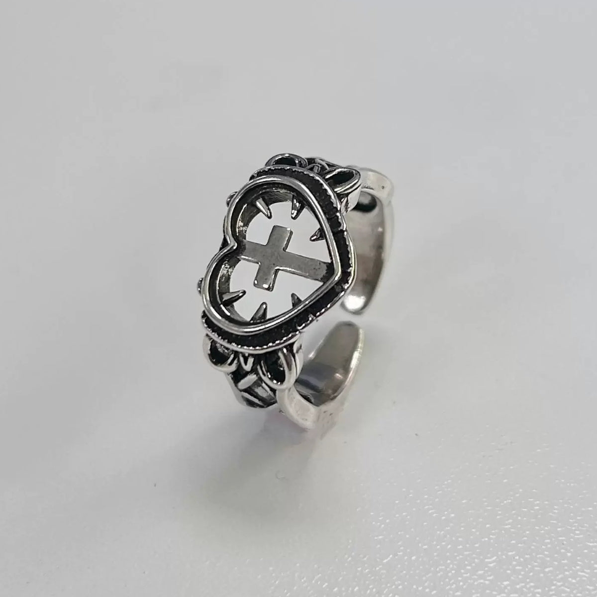 Quick Outfits, Modest Fashion Outfits Ideas Goth Spiked Heart Cross Ring Quick Outfits, Modest Fashion Outfits Ideas Goth Spiked Heart Cross Ring