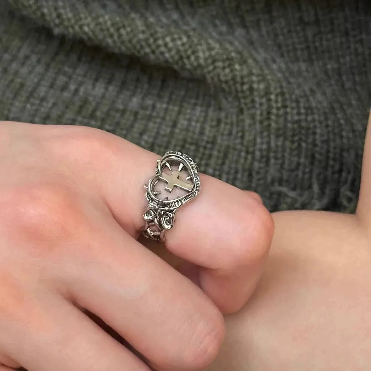 Quick Outfits, Modest Fashion Outfits Ideas Goth Spiked Heart Cross Ring Quick Outfits, Modest Fashion Outfits Ideas Goth Spiked Heart Cross Ring