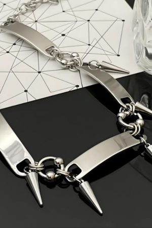 Quick Outfits, Modest Fashion Outfits Ideas Goth Spiked Metal Choker