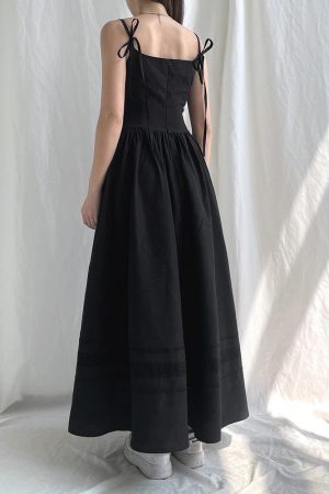 Quick Outfits, Modest Fashion Outfits Ideas Goth Strap Maxi Dress