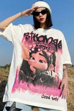 Quick Outfits, Modest Fashion Outfits Ideas Graffiti Strange Graphic Tee