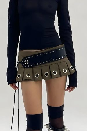 Quick Outfits, Modest Fashion Outfits Ideas Grunge Belted Extra Mini Skirt