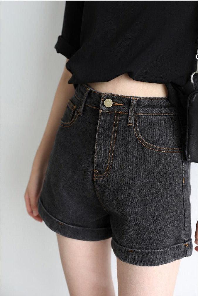 Quick Outfits, Modest Fashion Outfits Ideas Grunge Black Jean Shorts Quick Outfits, Modest Fashion Outfits Ideas Grunge Black Jean Shorts