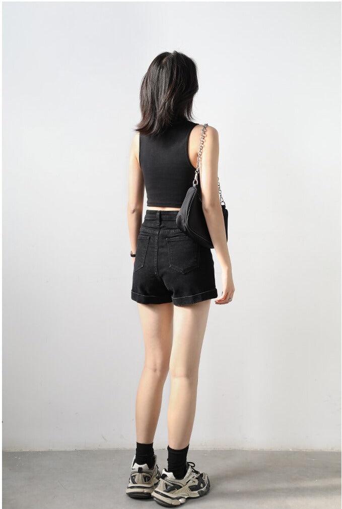 Quick Outfits, Modest Fashion Outfits Ideas Grunge Black Jean Shorts Quick Outfits, Modest Fashion Outfits Ideas Grunge Black Jean Shorts