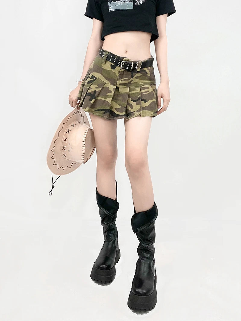 Quick Outfits, Modest Fashion Outfits Ideas Grunge Camo Pleated Mini Skirt Quick Outfits, Modest Fashion Outfits Ideas Grunge Camo Pleated Mini Skirt