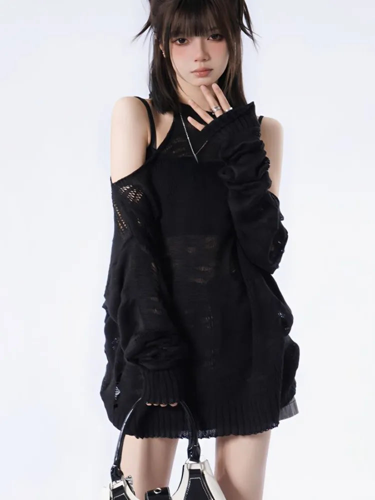 Quick Outfits, Modest Fashion Outfits Ideas Grunge Distressed Cut-Out Fine Knitted Sweater Quick Outfits, Modest Fashion Outfits Ideas Grunge Distressed Cut-Out Fine Knitted Sweater