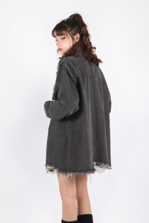 Quick Outfits, Modest Fashion Outfits Ideas Grunge Distressed Long Denim Jacket