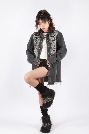 Quick Outfits, Modest Fashion Outfits Ideas Grunge Distressed Long Denim Jacket