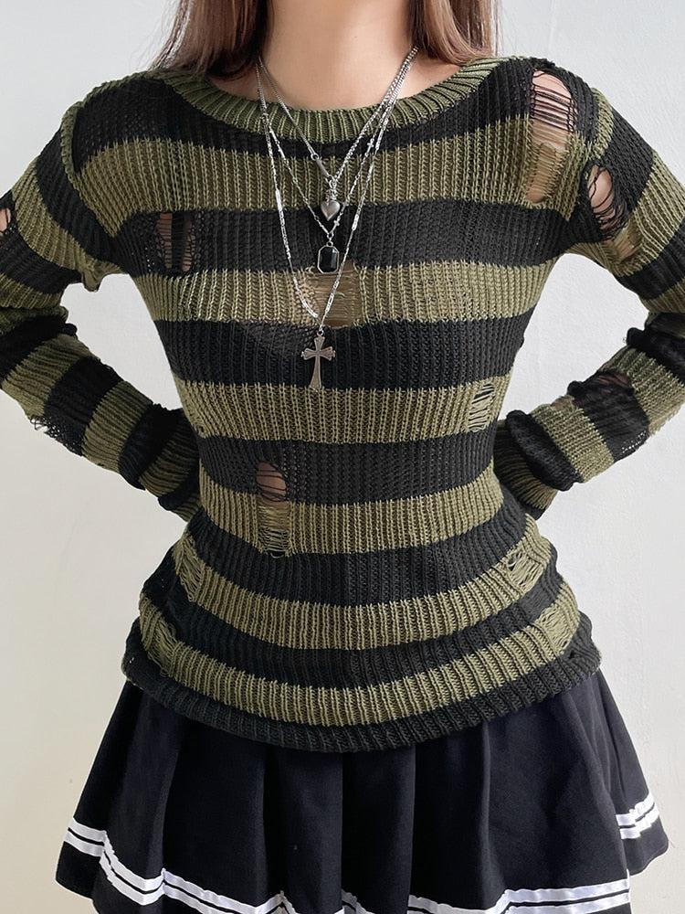 Quick Outfits, Modest Fashion Outfits Ideas Grunge Distressed Striped Sweater Quick Outfits, Modest Fashion Outfits Ideas Grunge Distressed Striped Sweater