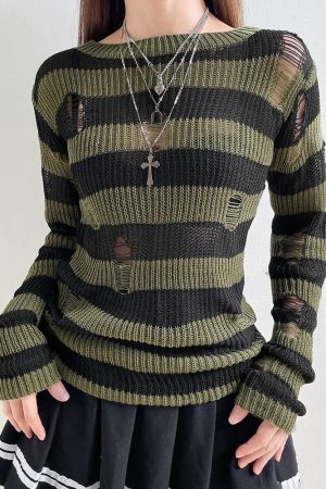 Quick Outfits, Modest Fashion Outfits Ideas Grunge Distressed Striped Sweater