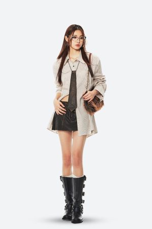 Quick Outfits, Modest Fashion Outfits Ideas Grunge Faux Leather Slit Mini Skort