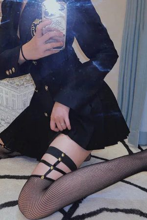 Quick Outfits, Modest Fashion Outfits Ideas Grunge Fishnet Thigh High Socks