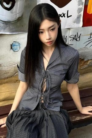 Quick Outfits, Modest Fashion Outfits Ideas Grunge Lace Up Shirt