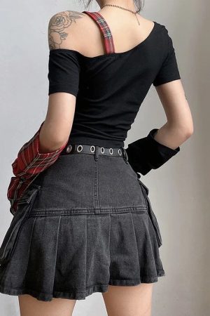 Quick Outfits, Modest Fashion Outfits Ideas Grunge Plaid Star Patch Top