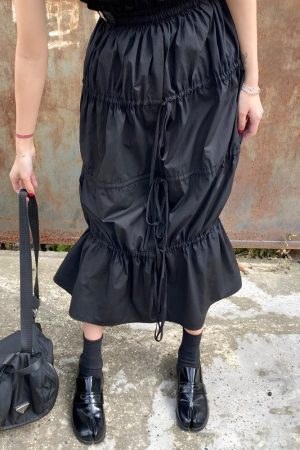 Quick Outfits, Modest Fashion Outfits Ideas Grunge Ruched Midi Skirt