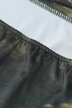 Quick Outfits, Modest Fashion Outfits Ideas Grunge Snake Lace Up Top