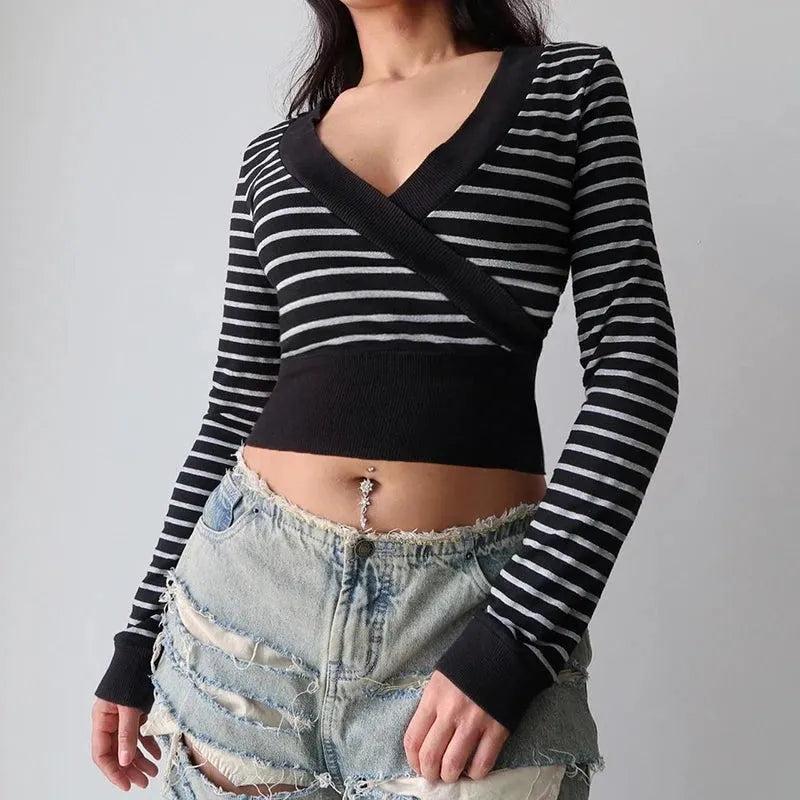 Quick Outfits, Modest Fashion Outfits Ideas Grunge Striped Wrap Crop Top Quick Outfits, Modest Fashion Outfits Ideas Grunge Striped Wrap Crop Top