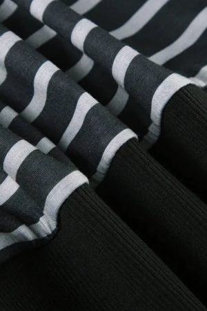 Quick Outfits, Modest Fashion Outfits Ideas Grunge Striped Wrap Crop Top