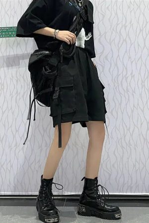 Quick Outfits, Modest Fashion Outfits Ideas Grunge Wide Leg Cargo Shorts