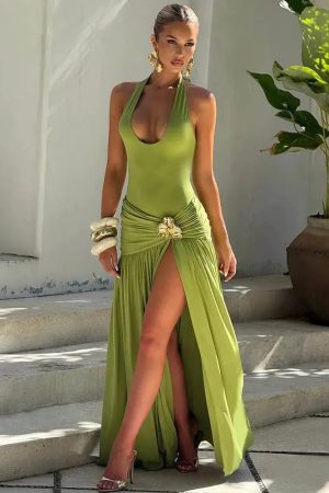 Quick Outfits, Modest Fashion Outfits Ideas Halter Bodysuit & Maxi Skirt Two Piece Set