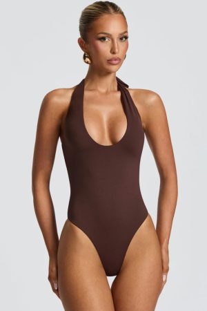 Quick Outfits, Modest Fashion Outfits Ideas Halter Bodysuit & Maxi Skirt Two Piece Set